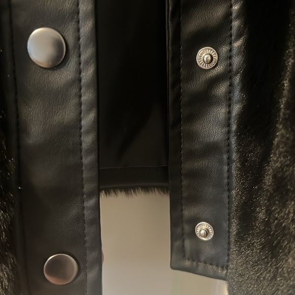 Faux Fur Jacket - Picture 5 of 5